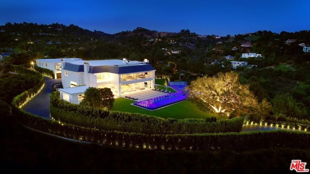 #9. 2571 Wallingford Dr, Beverly Hills